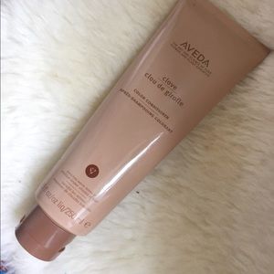 Aveda Clove Color Conditioner